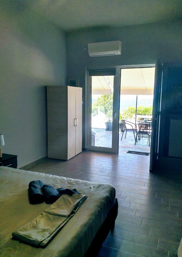 New Seafront Studio Guest House Anávyssos Eksteriør bilde